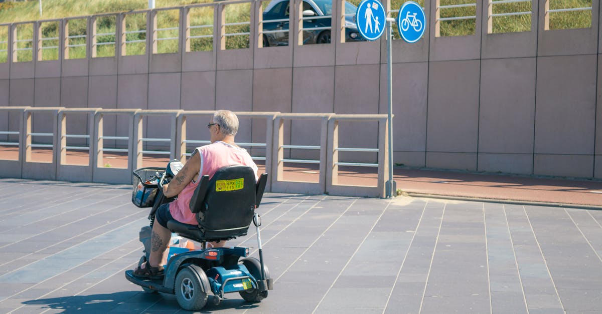 assurance fauteuil roulant électrique : protégez votre mobilité avec une couverture adaptée et bénéficiez d’une tranquillité d’esprit optimale.