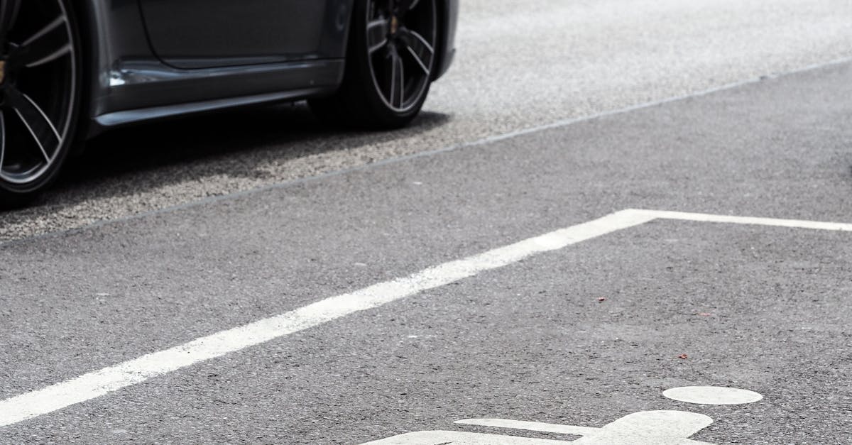 assurance automobile électrique et invalidité : découvrez comment protéger votre véhicule électrique tout en bénéficiant d'une couverture adaptée en cas d'invalidité.