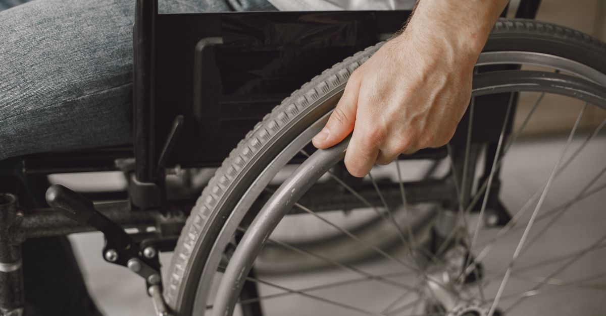 assurance invalidité : protégez vos revenus en cas d'incapacité de travail grâce à une couverture adaptée à vos besoins.