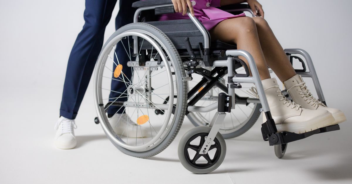 assurez votre avenir et protégez vos proches avec une assurance vie et une couverture invalidité adaptées à vos besoins.